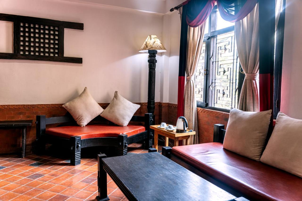 Hotel Ganesh Himal Kathmandu Buitenkant foto