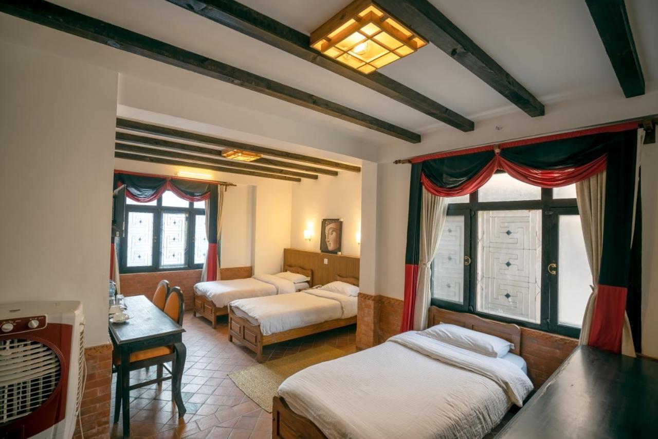Hotel Ganesh Himal Kathmandu Buitenkant foto