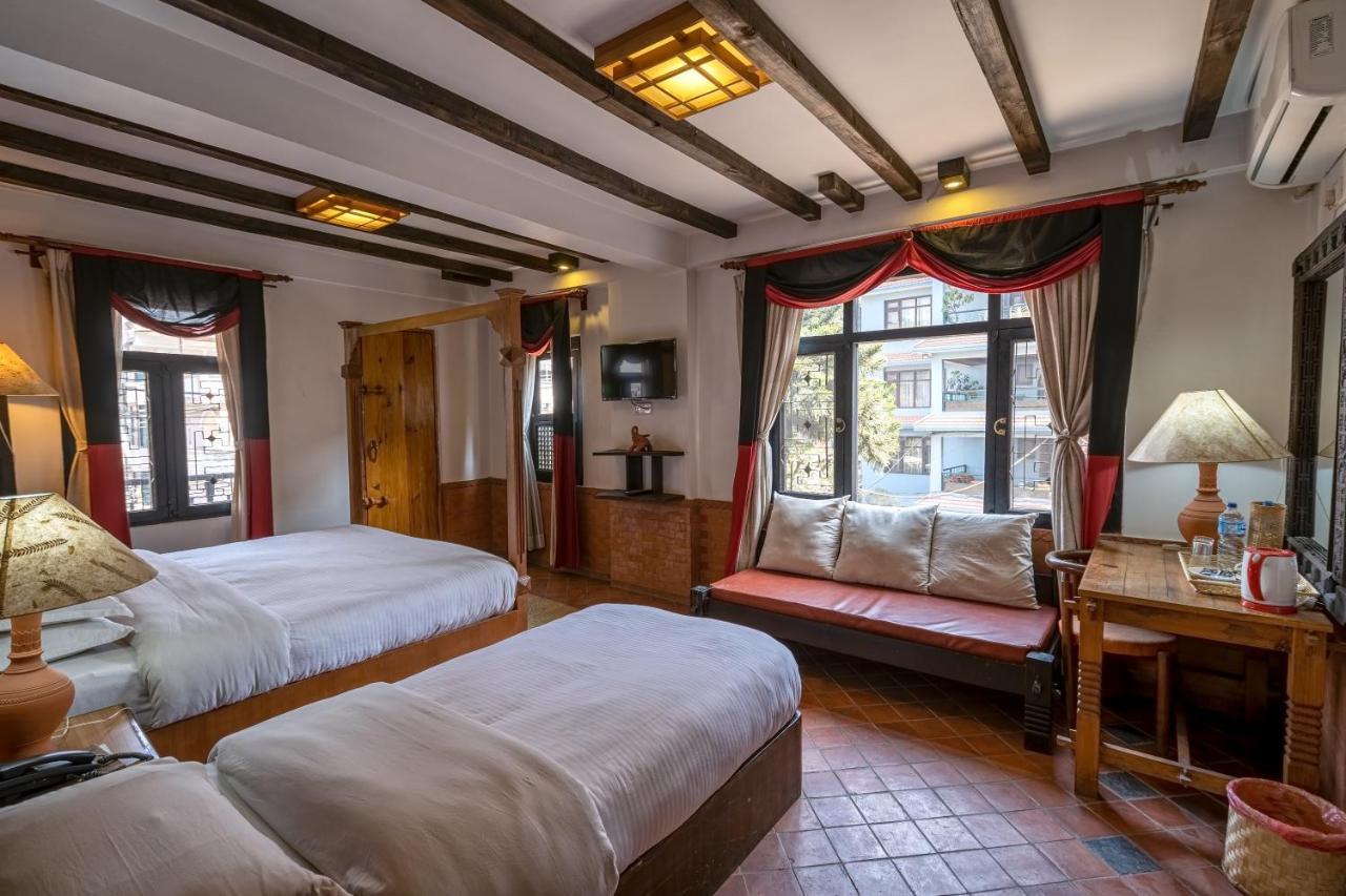Hotel Ganesh Himal Kathmandu Buitenkant foto